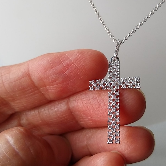 CROSS NECKLACE: Keep the Faith during these times! - Picture 6 of 7